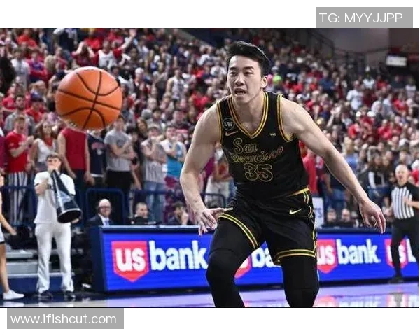 张博源初次首发：21+7创新高惨负卫冕冠军 两战39+13神勇